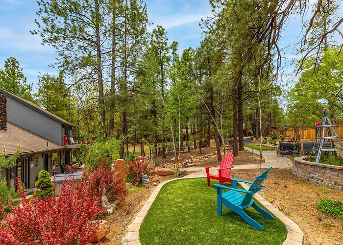 Holiday home Big R Hot Tub Arcades Large Deck Retreat Near Attractions *