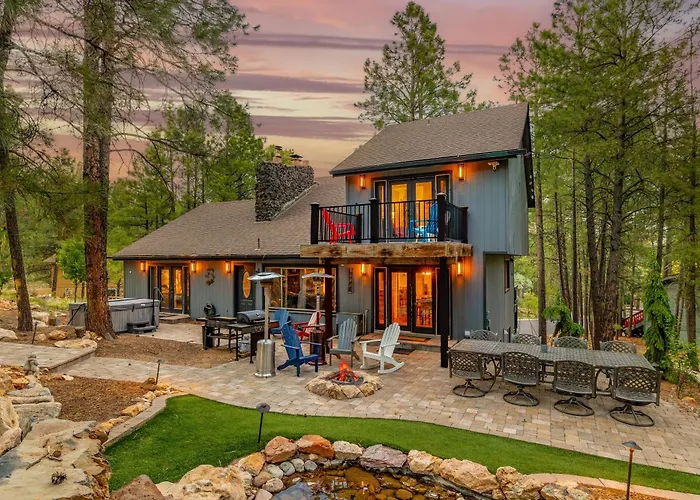 Holiday home Big R Hot Tub Arcades Large Deck Retreat Near Attractions Flagstaff