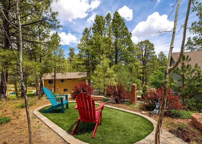 Holiday home Big R Hot Tub Arcades Large Deck Retreat Near Attractions
